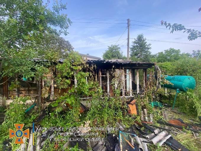 гасіння пожежі дачного будиночку в смт Хорошеве